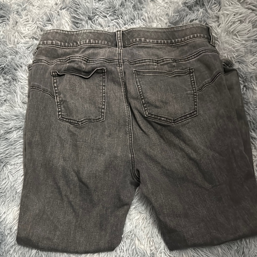 Torrid Gray Skinny Jeans with Distressed Look - Picture 6 of 7